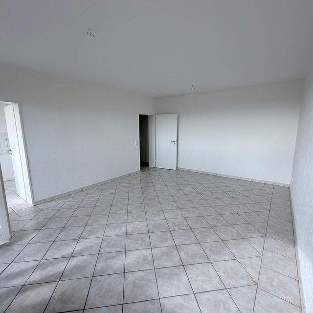 Modernisierte 2-Zimmer Wohnung mit Aufzug in ruhige Lage von Kempen.
